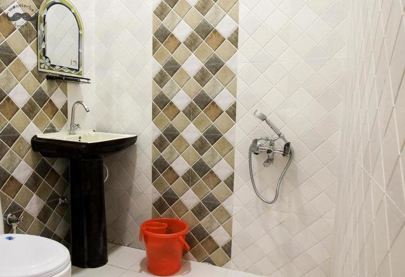 Общежитие Moustache Khajuraho