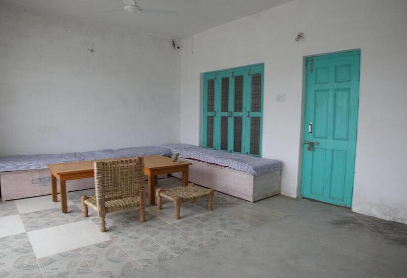 Общежитие Moustache Khajuraho