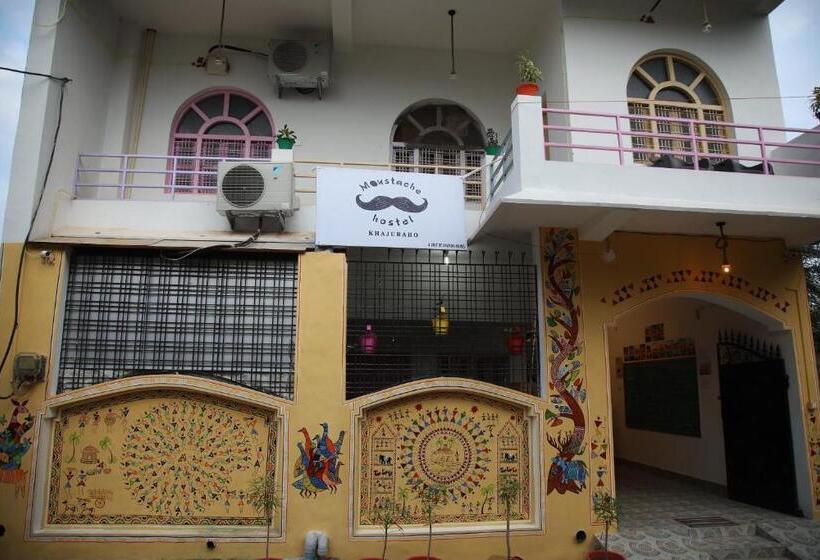 Общежитие Moustache Khajuraho