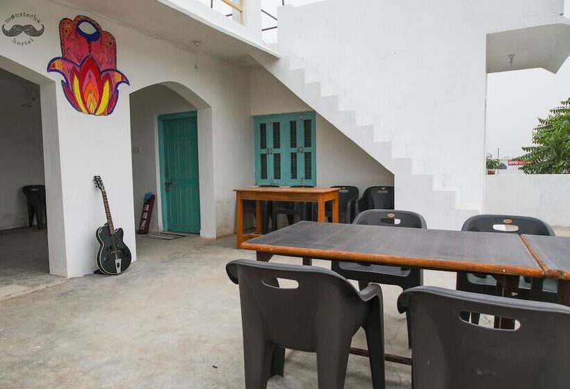 Общежитие Moustache Khajuraho