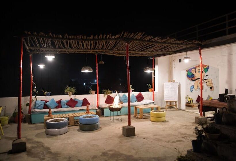 Общежитие Moustache Khajuraho