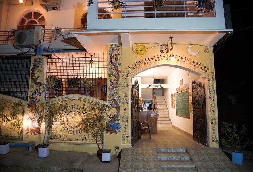 Общежитие Moustache Khajuraho