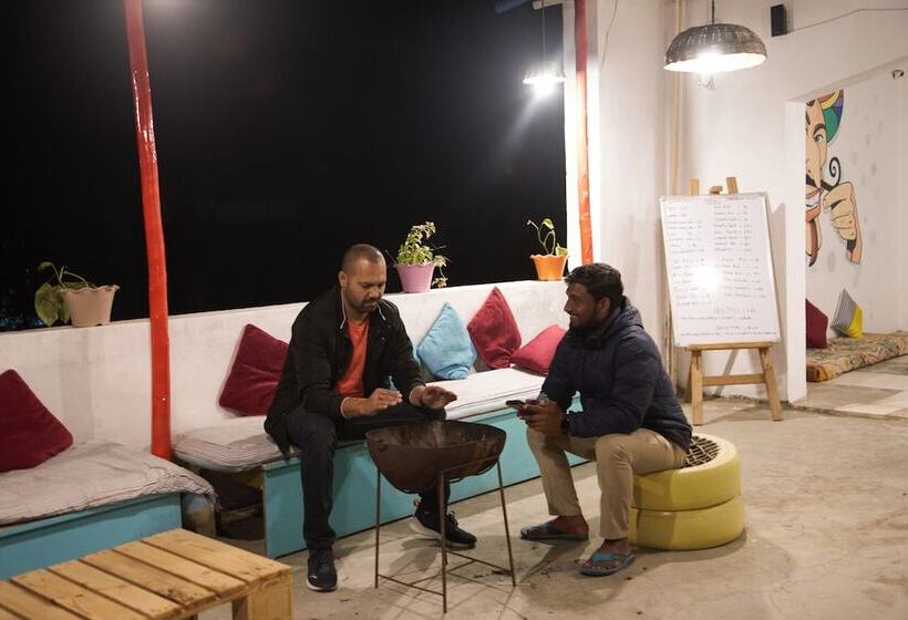 Общежитие Moustache Khajuraho