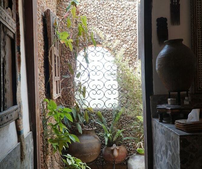مبيت وإفطار African Heritage House