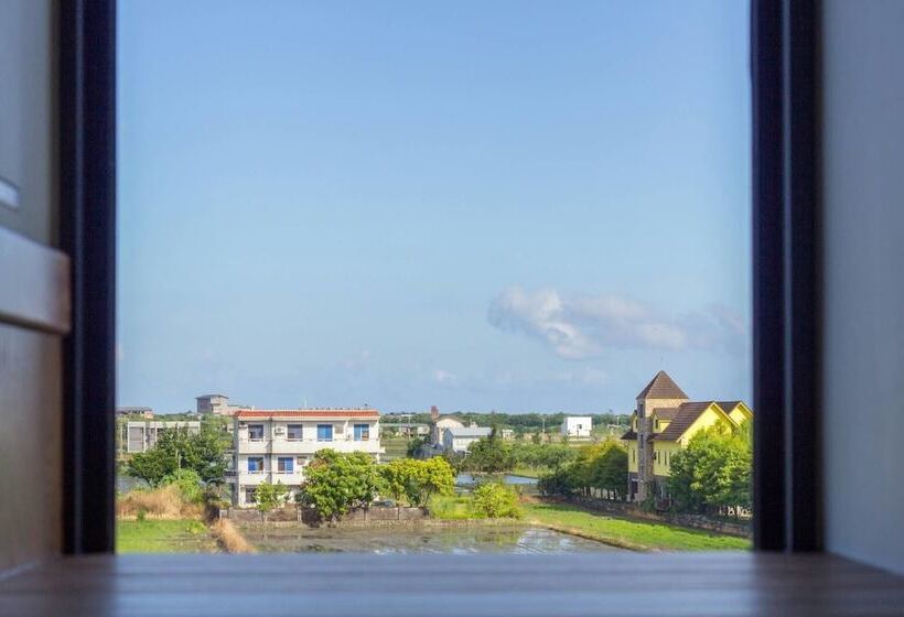 تختخواب و صبحانه Bj Classic Town