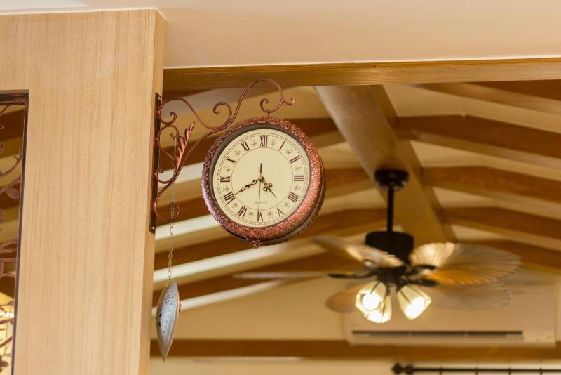 تختخواب و صبحانه Bj Classic Town