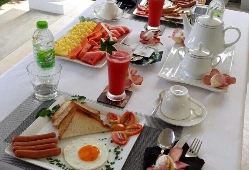 مبيت وإفطار Green Grass Garden