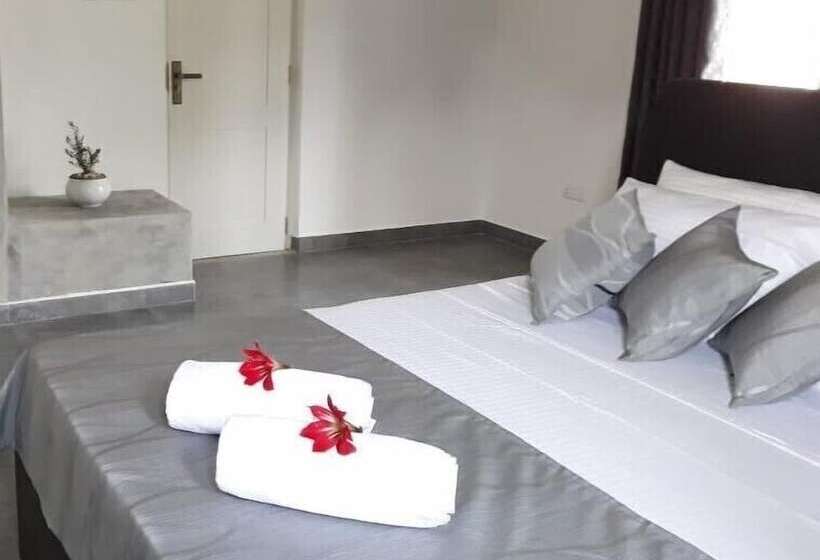 مبيت وإفطار Green Grass Garden