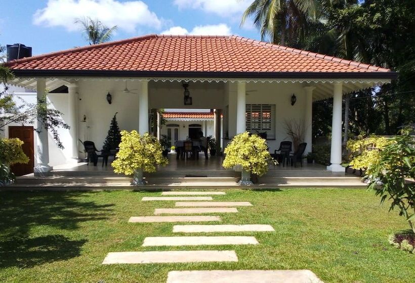 مبيت وإفطار Green Grass Garden