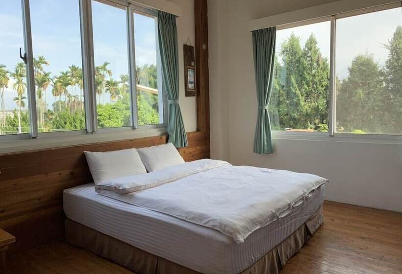 تختخواب و صبحانه Lu Din Manor