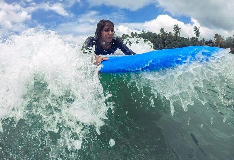 민박 Mama S Palace Hiriketiya