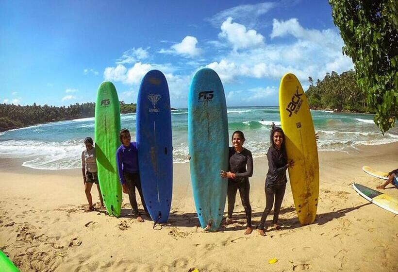 민박 Mama S Palace Hiriketiya
