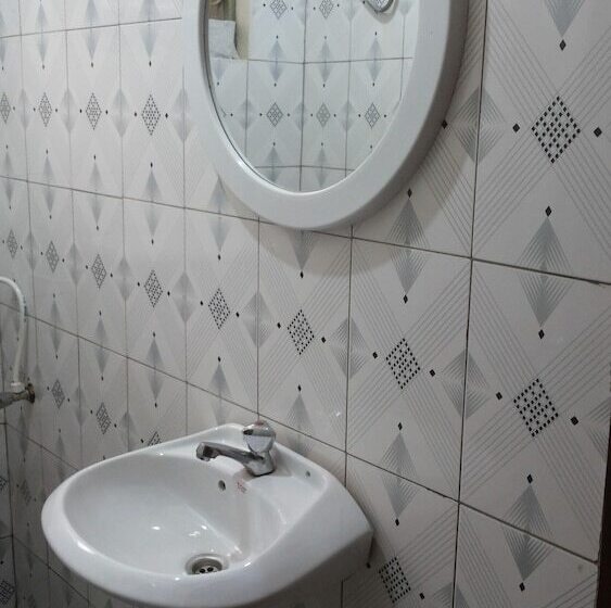 Blue Dove Hotel Arua