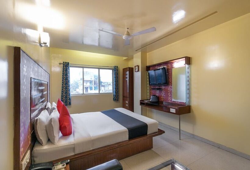 Capital O 891 Hotel Kadamb Inn