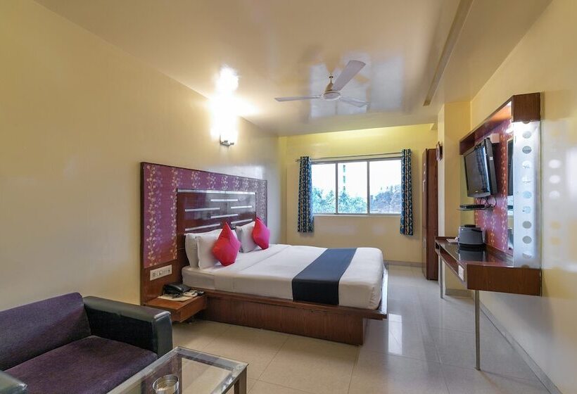 Capital O 891 Hotel Kadamb Inn