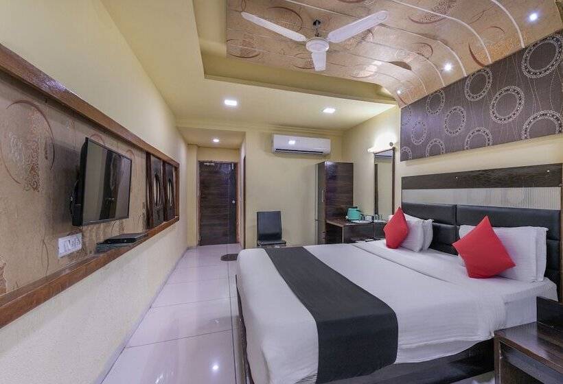 Capital O 891 Hotel Kadamb Inn