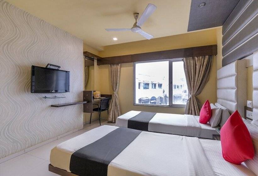 Capital O 891 Hotel Kadamb Inn