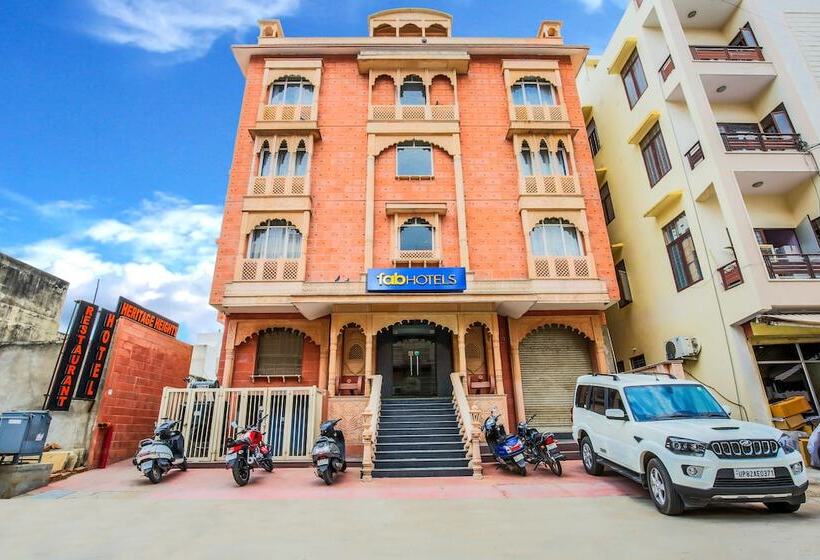 Fabhotel Royal Heritage