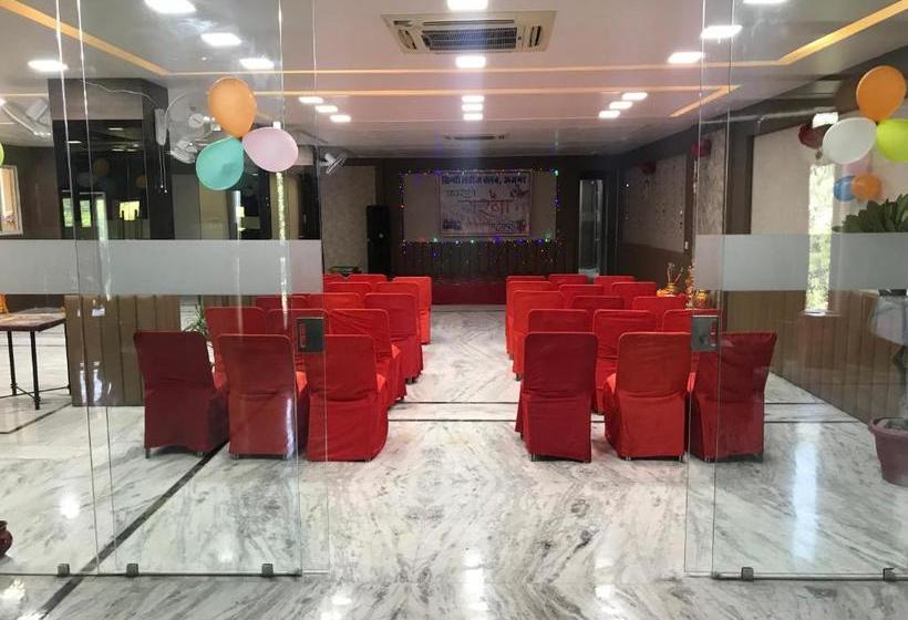 فندق Ajmer Tower