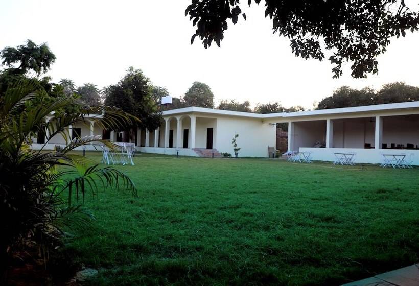 هتل Aroma Resort Pushkar