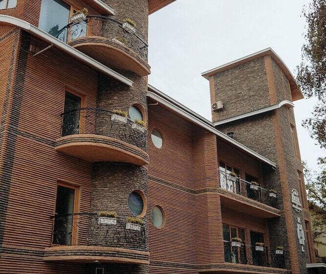 فندق Bayil Breeze