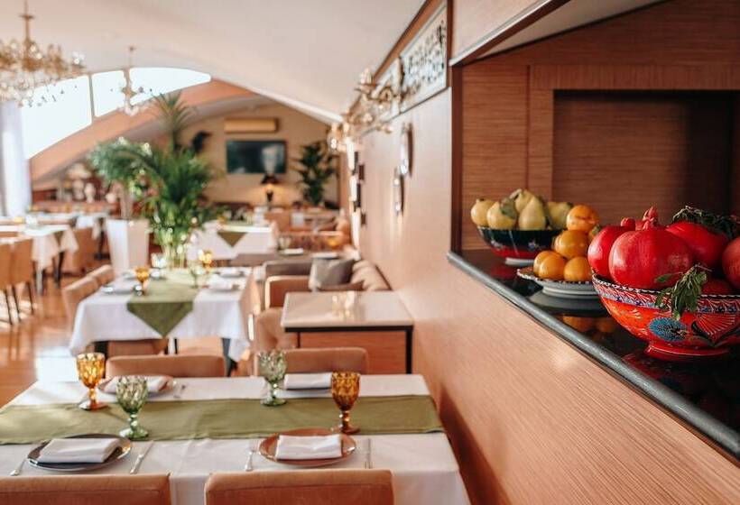 فندق Bayil Breeze