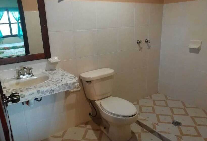 בית מלון כפרי Cabaña Kayon & Zarco