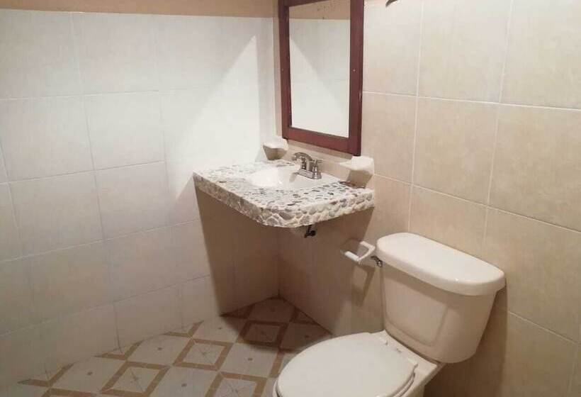 בית מלון כפרי Cabaña Kayon & Zarco