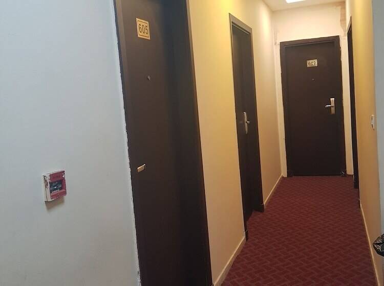 בית מלון כפרי Dar Al Rahma Ajyad