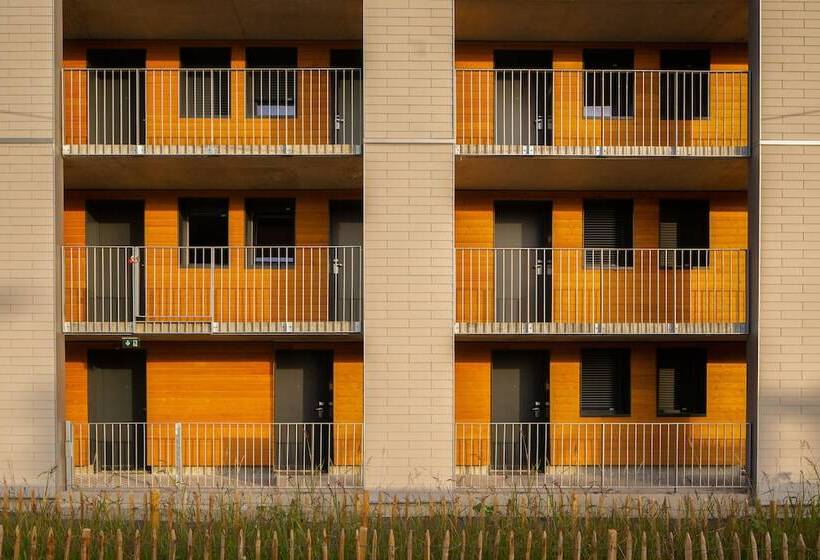 هتل Eklo Bordeaux Centre Bastide