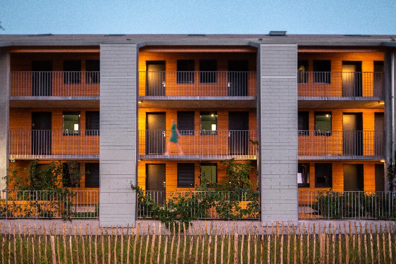 هتل Eklo Bordeaux Centre Bastide