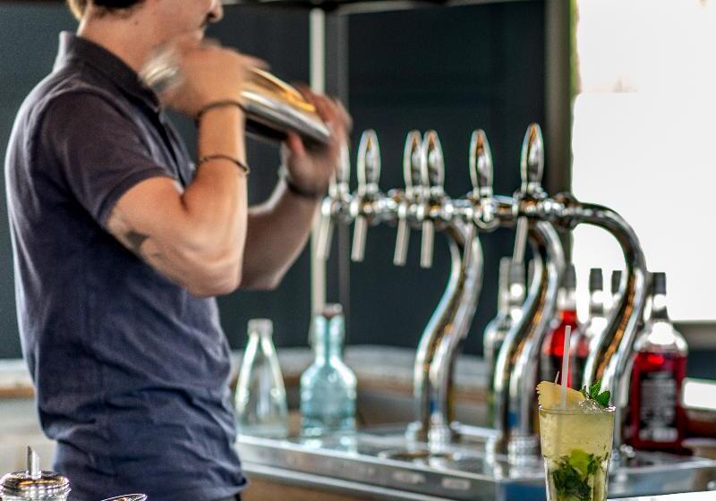 هتل Eklo Bordeaux Centre Bastide