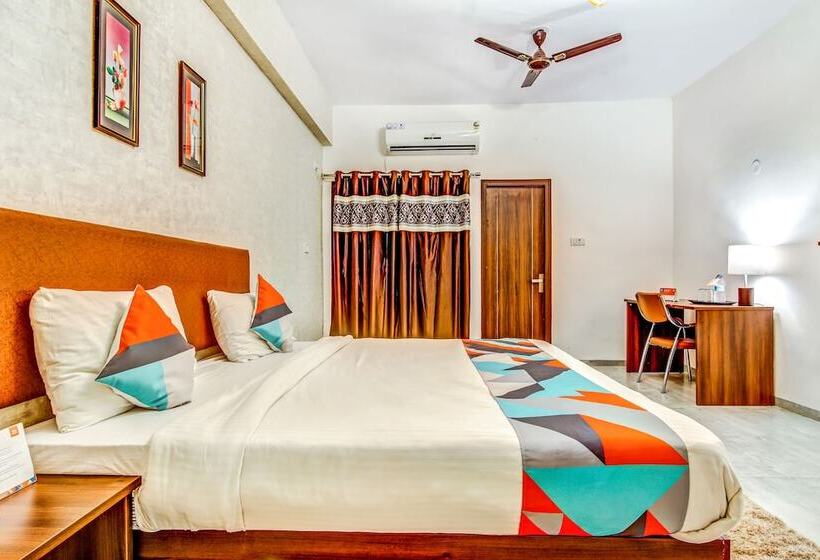 Hotel Fabexpress Classio Suites