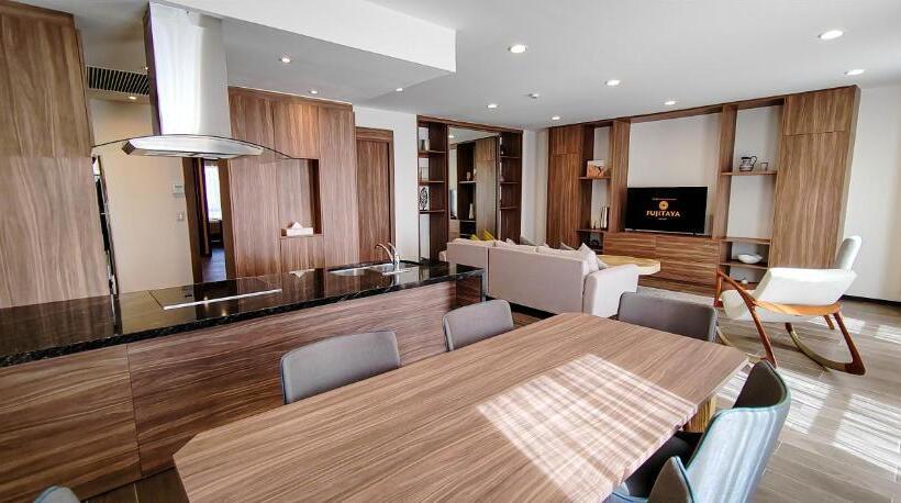 Отель Fujitaya Querétaro