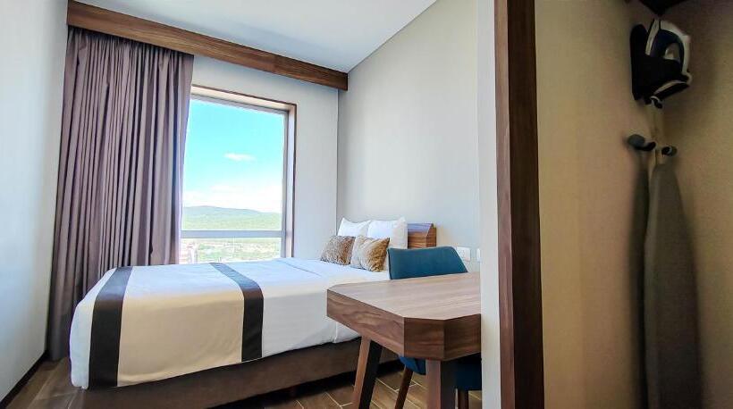 Отель Fujitaya Querétaro