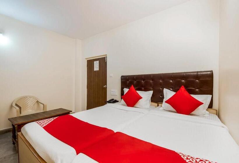 호텔 G P Residency By Oyo Rooms