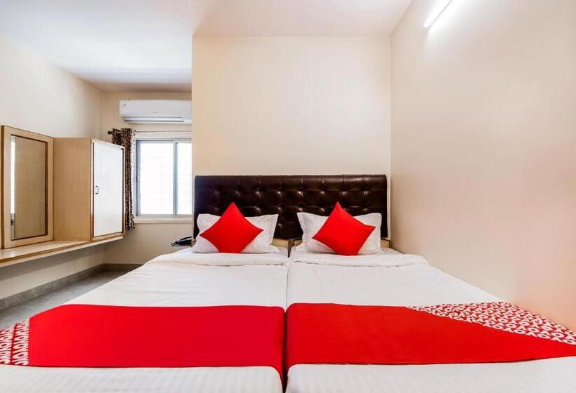 Отель G P Residency By Oyo Rooms