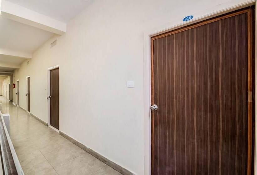 Отель G P Residency By Oyo Rooms