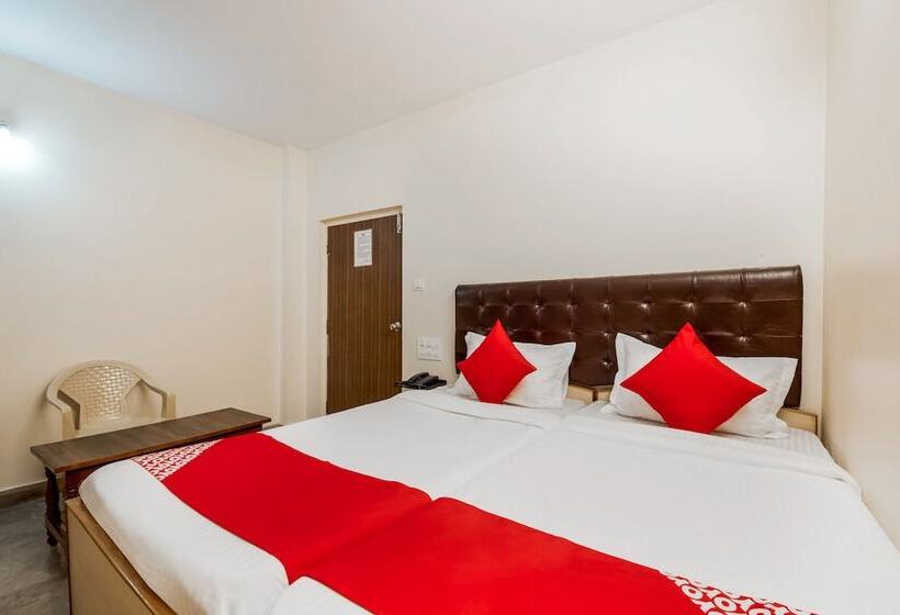 호텔 G P Residency By Oyo Rooms