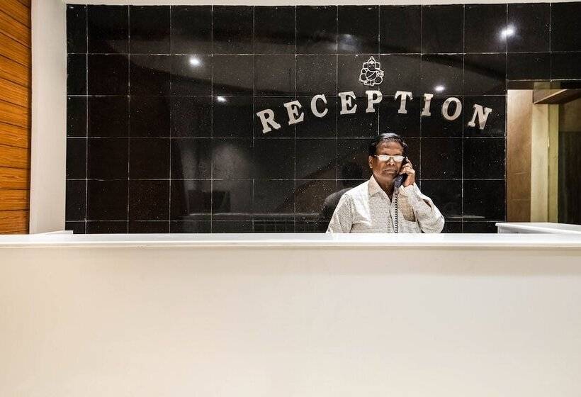 호텔 G P Residency By Oyo Rooms