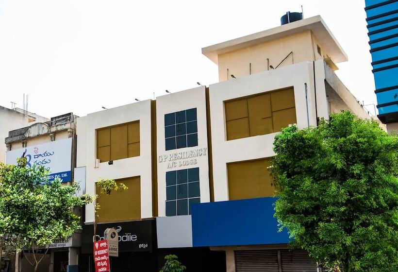 호텔 G P Residency By Oyo Rooms