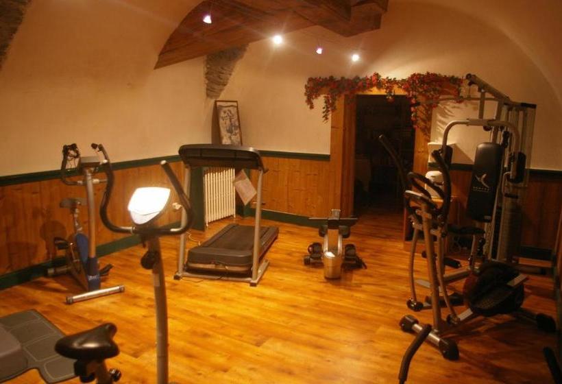 Отель L Hermitage