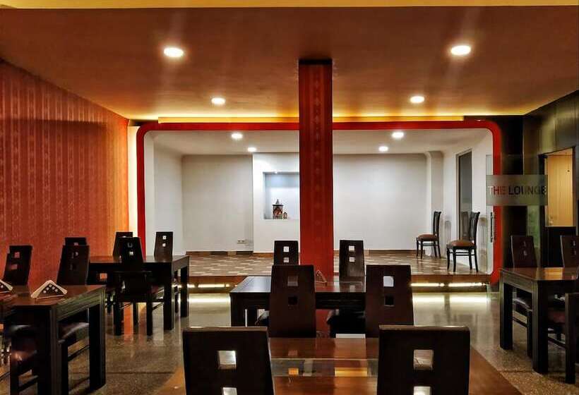 Отель Mint Metropolitan Grand