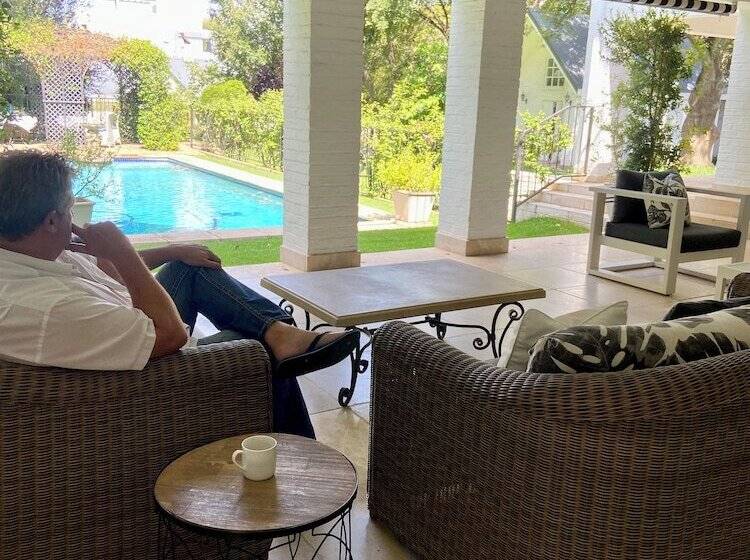 酒店 Oxford Healthcare Retreat