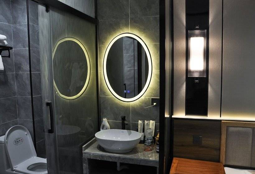 Hotel Qianna Guanshan