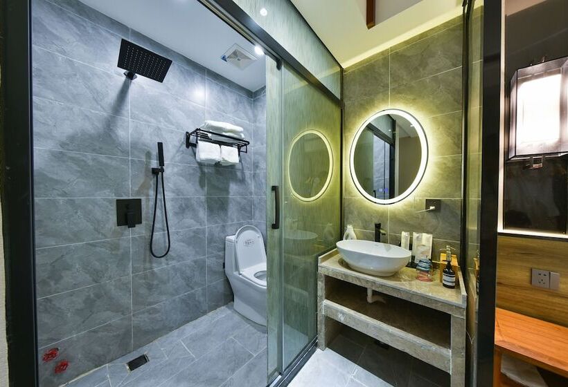 Hotel Qianna Guanshan