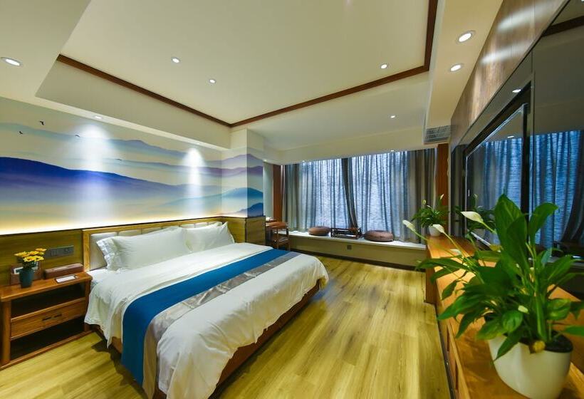 Hotel Qianna Guanshan