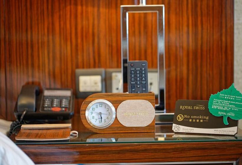 Отель Royal Swiss Lahore