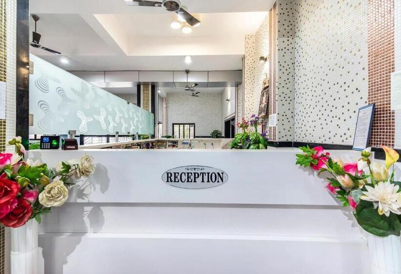 فندق Sapphero Resorts