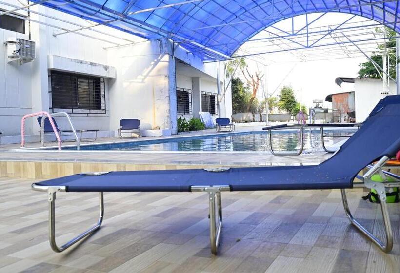 فندق Sapphero Resorts